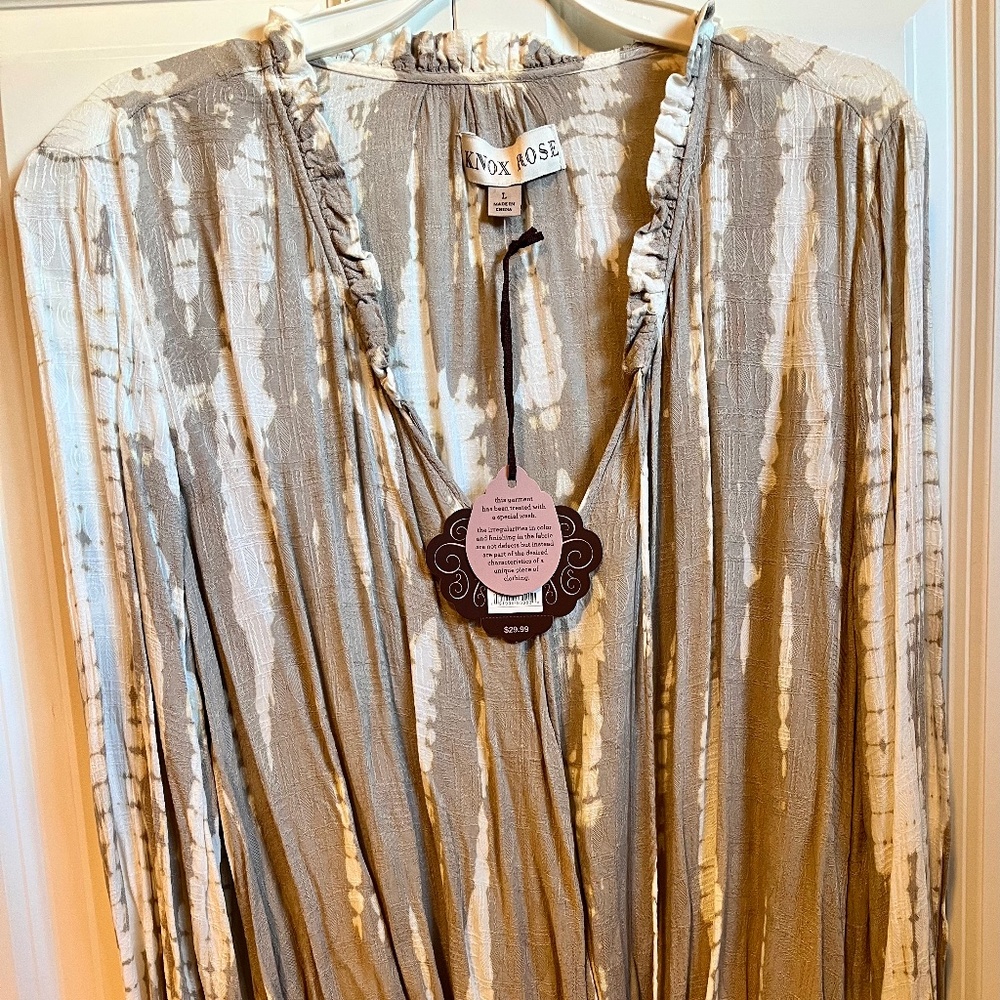 Size L Knox Rose tie tye blouse